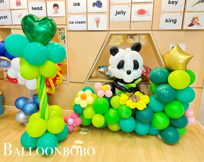 Panda balloon
